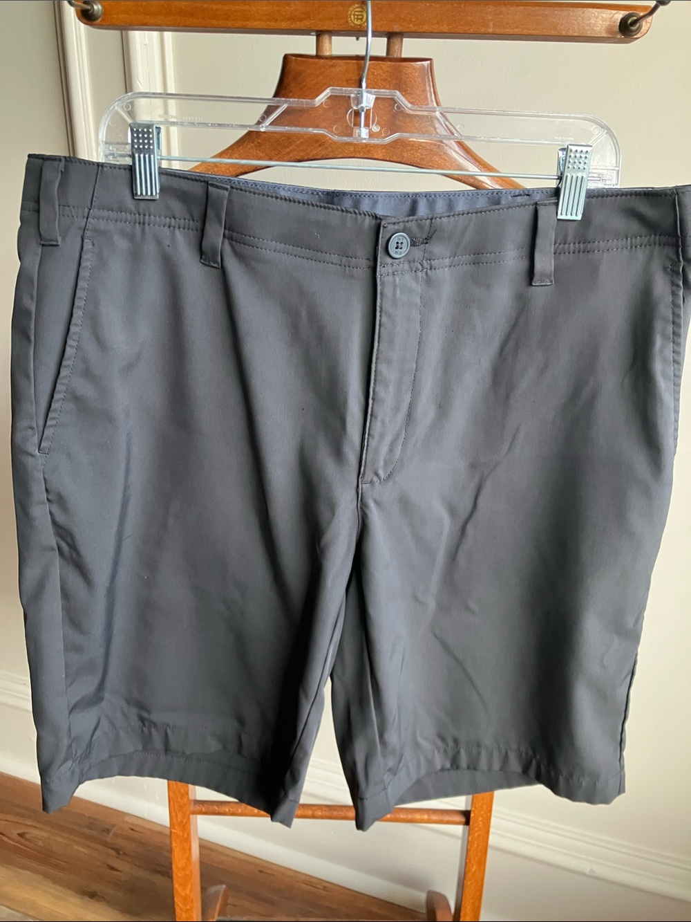 bcg Men's Gray Flat-Front Casual Shorts